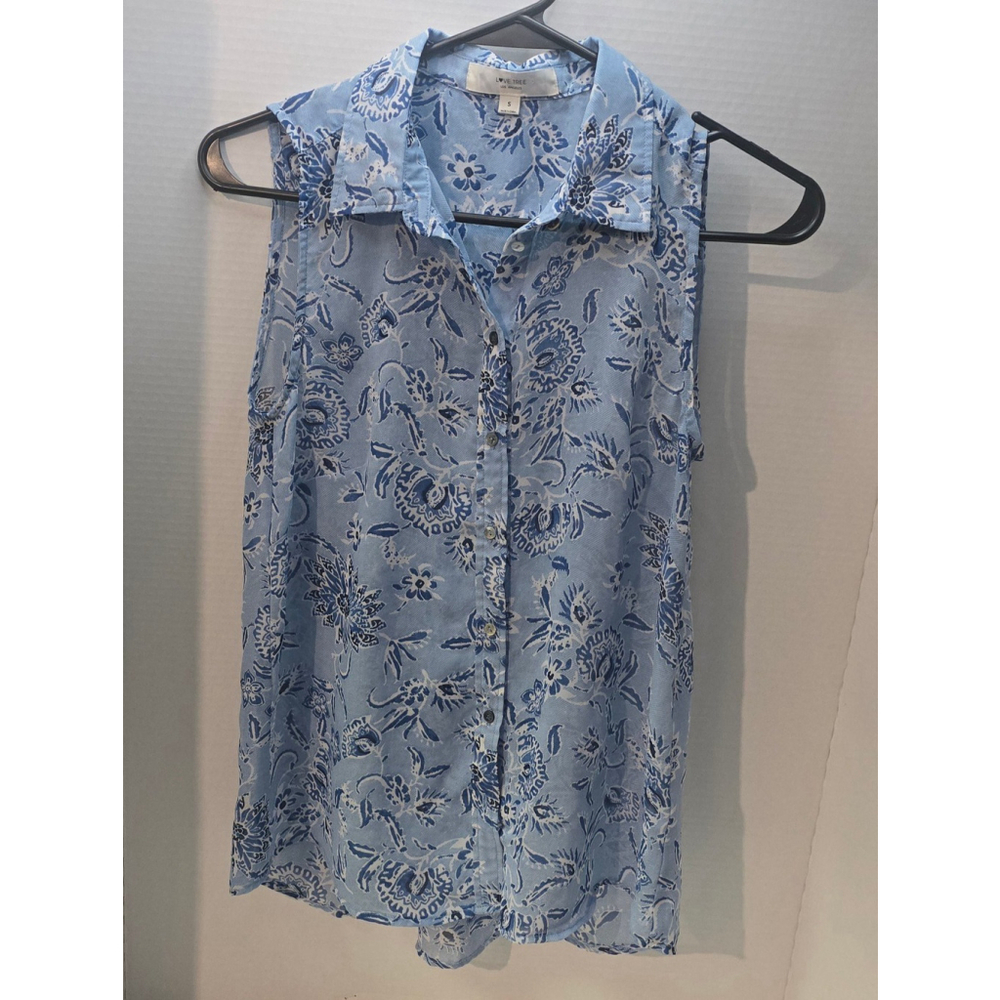 Women's size small love tree shirt